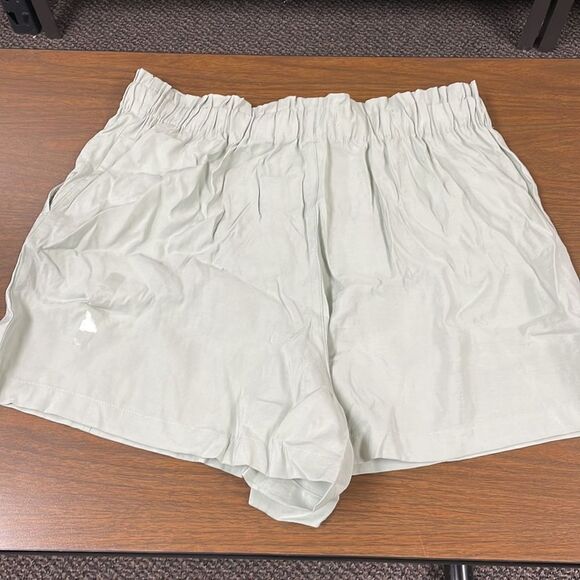 J. Crew Seamed Pull-On Paperbag Shorts in Softdrape* - Picture 6 of 8